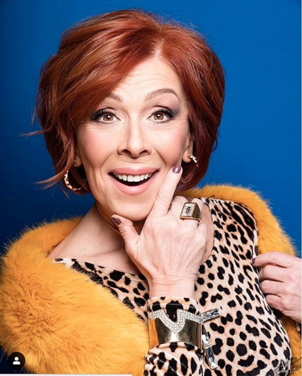 4. Ольга Киприяновна думает, что вряд ли была так популярна в Сети, если бы была моложе. Ведь всяких блогеров - пруд пруди!