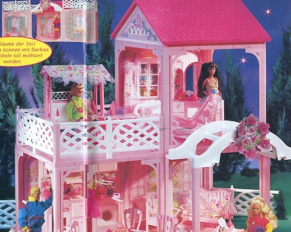 24. До сих пор мечтаете о домике для Барби или о большущем наборе «Лего»