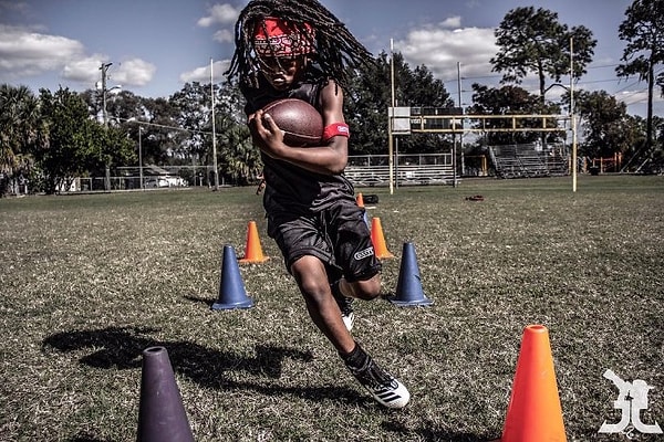 3. Мальчик не ограничивается легкой атлетикой