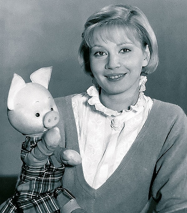 4. Как зовут эту телеведущую?