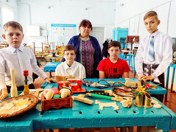 13. Как сейчас в школе называются уроки труда?