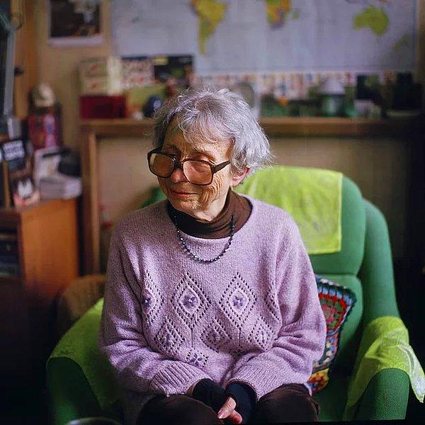 Lily, 82, Paris, aseksüel ve heteroromantik.