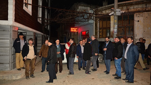 Alınan bilgiye göre, deprem İstanbul, Bursa, Balıkesir, Çanakkale, Edirne ve İzmir çevre illerde hissedildi.