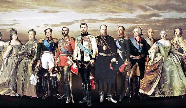 2. Кто изображен на фамильном гербе династии Романовых, утвержденном в Александром II в 1956 году?