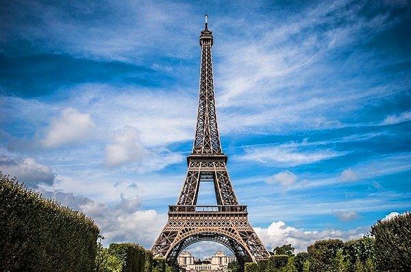 9. Eyfel kulesi, Fransa