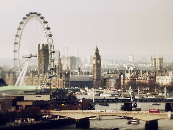 6. Откуда данная заставка?