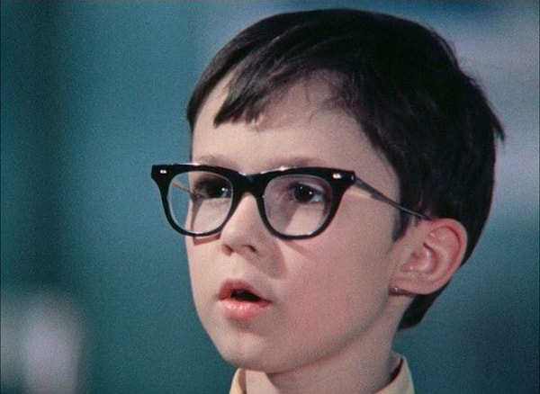 12. И, наконец, кадр с героем какого фильма тут?