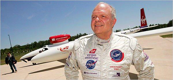 2005: Steve Fossett, hiç durmaksızın ve yakıt ikmali yapmaksızın, tek başına bir uçakla, dünya turu atan ilk kişi oldu.