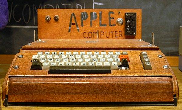 11. Ortak kuruculardan Steve Wozniak'ın icadı, Apple'ın ilk ürünü.