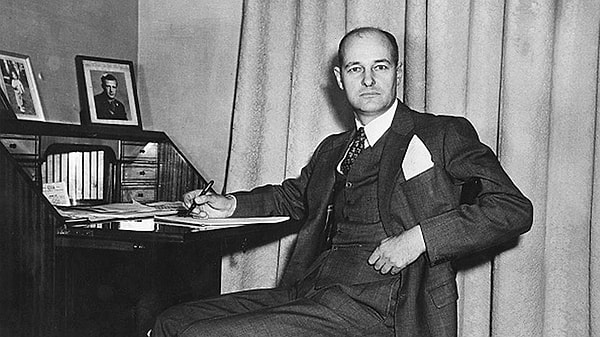 12. О чем заместитель посла США в Москве Джордж Кеннан 22 февраля 1946 года сообщил "длинной телеграмме" №511?