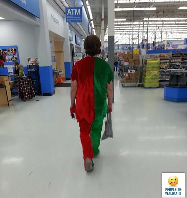 19. Это рождественский костюм такой?