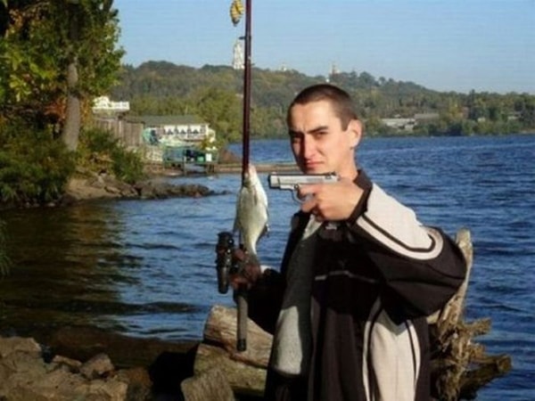 22. Четкие пацаны рыбу не ловят, а пристреливают