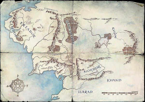 14. Amazon'un merakla beklenen dizisi Lord of the Rings'ten bir harita yayınlandı.
