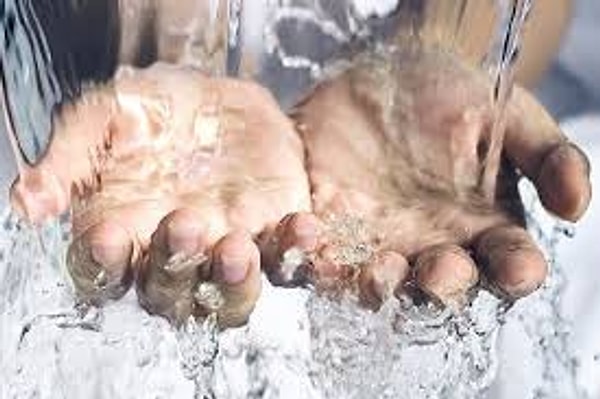 9. "Умывать руки"