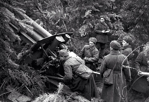 9. За время своего существования Советский Союз официально участвовал в трёх войнах: советско-финской войне 1939–1940 годов, Великой Отечественной войне 1941–1945 годов и в советско-японской войне 1945 года. Все эти вооружённые конфликты завершились победой Советского Союза.