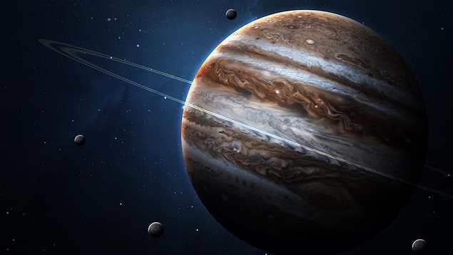 1979: Voyager I'in gönderdiği fotoğraflarda, Jüpiter'in halkaları görüldü.