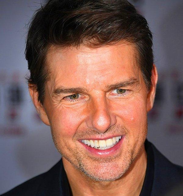 Tom Cruise, kötü bir baba ile, yoksulluk içinde, zorlu bir şekilde büyüdü.