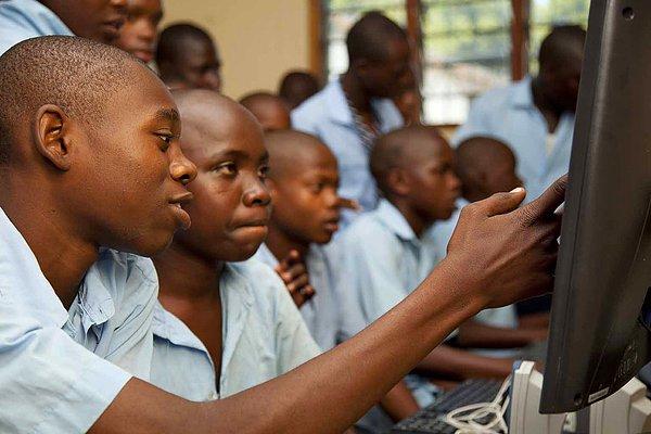 Afrika'da ucuz internet Sudan ve Ruanda'da