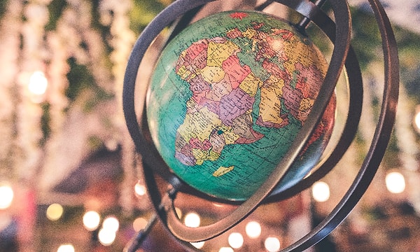 6. Какое государство находится в Средиземном море прямо между Сицилией и Северной Африкой?