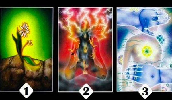 Итак, перед вами 3 карты, но выбрать необходимо всего одну...