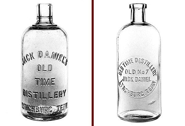 Ürettiği viskiyi, ilk olarak mantar tıpalı toprak sürahilerde şişeledi. 1870’lerin sonlarına doğru cam şişelerin çok rağbet görmeye başlaması üzerine damıtım evinin adının kabartma olarak işlendiği, standart, yuvarlak, bir cam şişe geliştirdi.