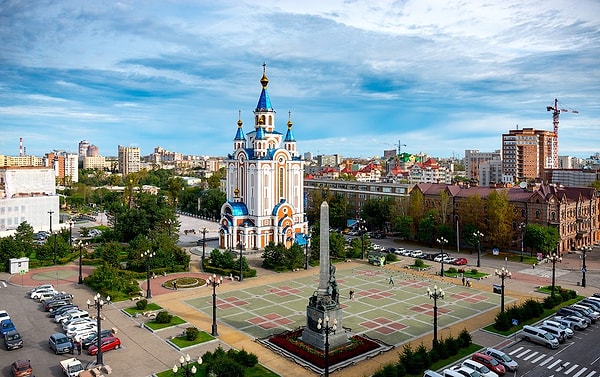 11. На какой реке расположен Хабаровск?