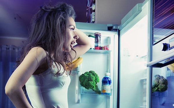 8. И последний вопрос: в какое время суток вас чаще всего тянет хорошенько наесться?