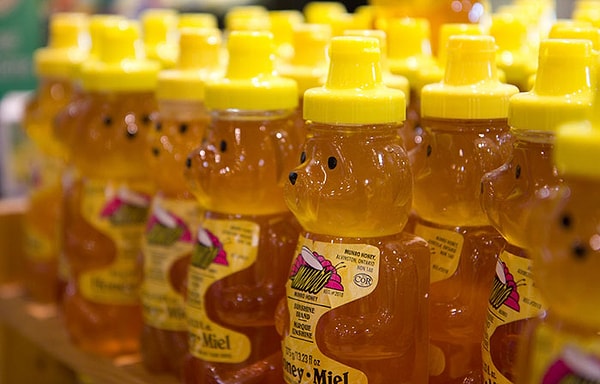 5. Мед никогда не портится