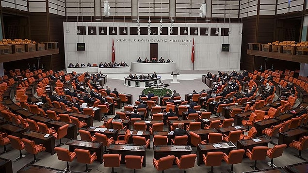 TBMM'de grubu bulunan 5 parti, Yeni Zelanda'da iki camiye yönelik terör saldırısını, yayımladığı ortak bildiriyle kınadı.