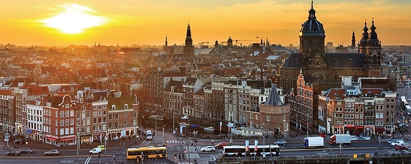 8. Какой известный нам салат в Голландии зовут "гусарским"?