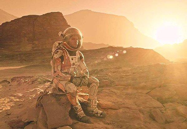 18. 2022'de Mars'a gerçekleşecek tek yönlü yolculuk için 200,000'den fazla kişi başvuruda bulunmuştur.