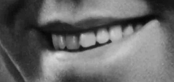 8. Чья это обворожительная улыбка?