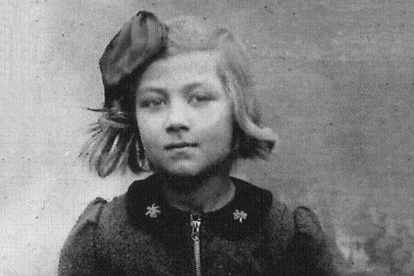 11. А вспомните эту певицу?