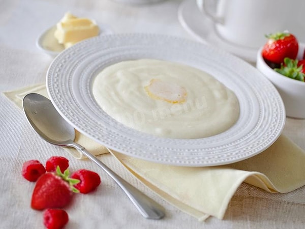 9. Из чего делают манную кашу?