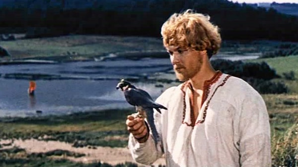 4. Под каким названием известна сказка режиссера Геннадия Васильева?