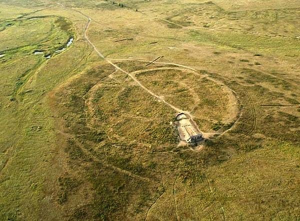 7. Где находится этот уникальный объект?