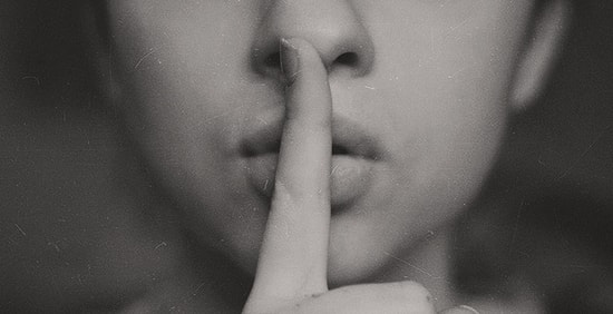 Тест: Как врут девушки, согласно их знаку зодиака