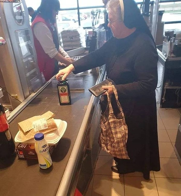 22. Тусанем, сеструхи!