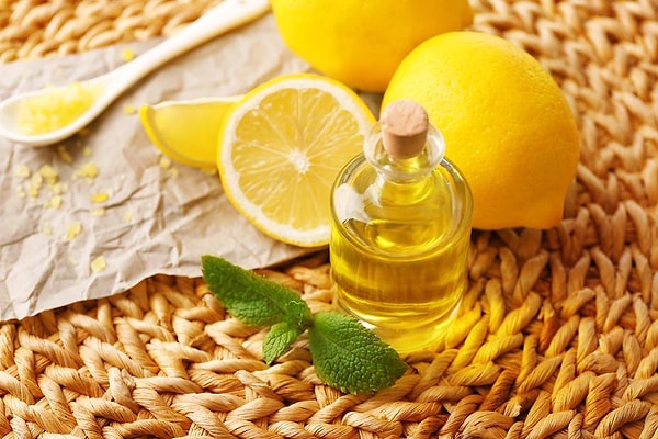 Ваше животное альтер-эго - дельфин, а эфирное масло - лимон