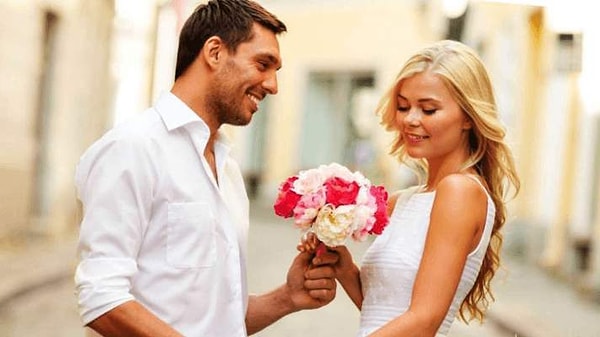 8. И последний вопрос. Как обычно вы ведете себя на первом свидании?