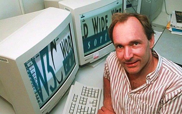 Tim Berners-Lee şu an bu maddeyi okuyabilmenizi sağlayan kişi.
