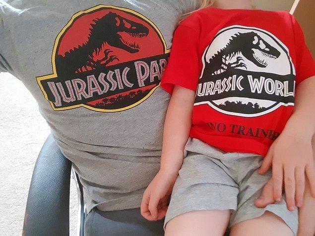 13. Jurassic Park (1993) vs Jurassic World (2015)