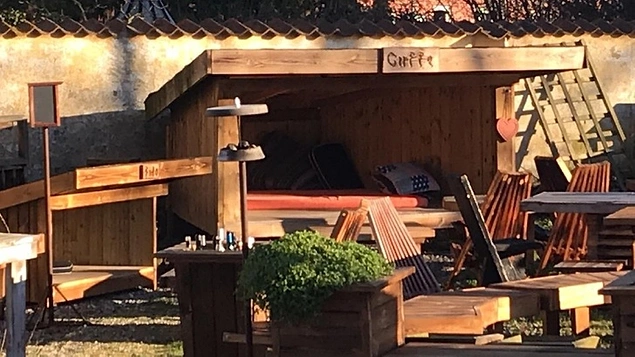 “This woodworker in my city built 2 sheds, one for homeless people and one for his dog. The homeless people can stay there and sleep since they have nowhere else to go.”