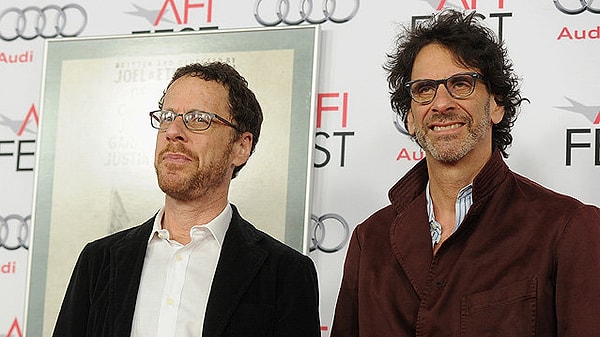 17. А это братья Коэн. Где Итан?