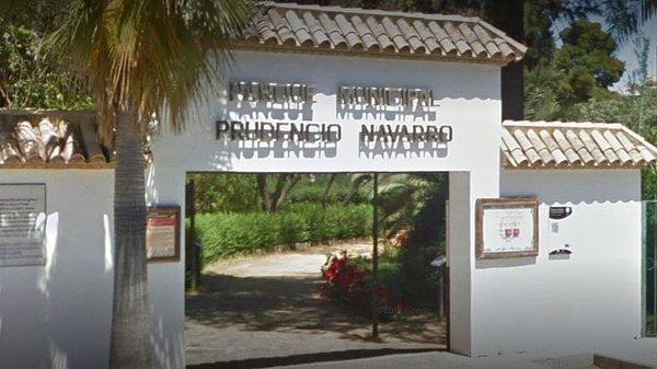 Endişeli aktivistler aralarında kaplanlar, ayılar ve maymunların da bulunduğu dostların İspanya'daki bu hayvanat bahçesi Prudencio Navarro'dan kurtarılmazlar ise ölebileceklerini söylediler.
