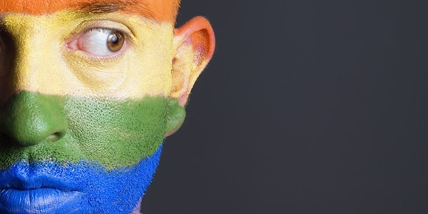 5. Вы считаете представителей одного с вами пола привлекательными?