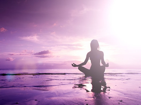 Вы нежный, романтичный, мечтательный и спокойный человек 👍