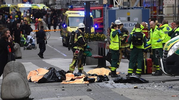 2017 -  Stockholm saldırısı sonucunda beş kişi öldü ve on beş kişi de yaralandı.