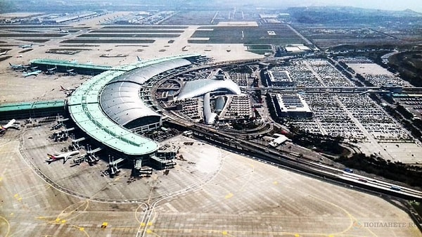 17. Где располагается "Сеул Инчхон"?