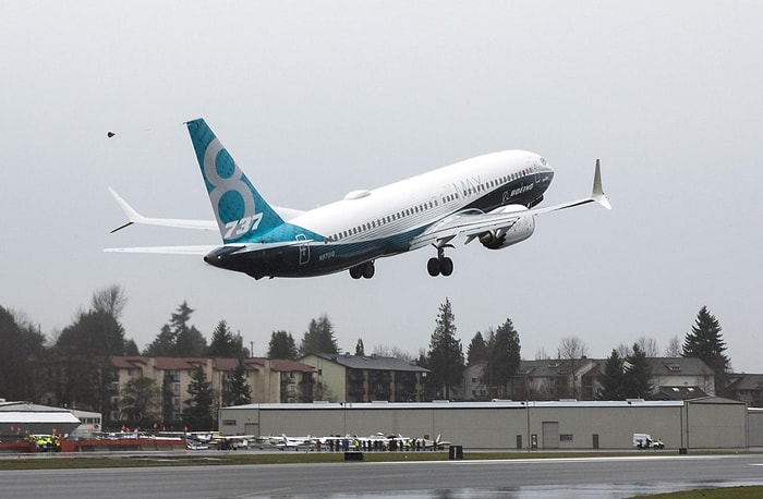 Yüzlerce Kişi Hayatını Kaybetmişti: Boeing '737 MAX' Kazaları İçin 'Sistem Hatası' Dedi ve Özür Diledi